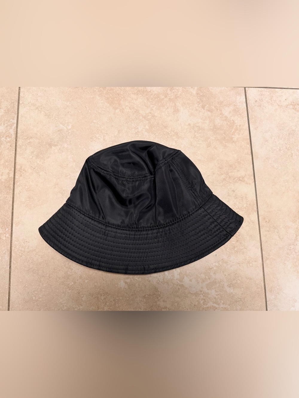 Prada Black Nylon Logo Bucket Hat - Picture 2 of 2